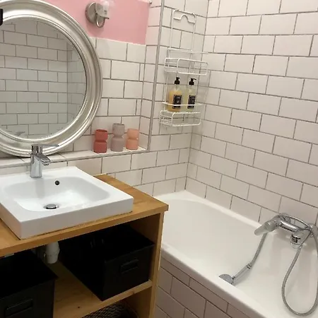 Appartement Makalina - Mini Loft A Menilmontant *